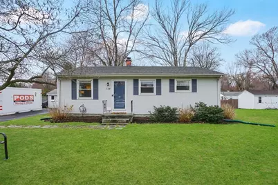 134 Newhouse St, Springfield, MA 01118 - Photo 1