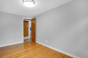 134 Newhouse St, Springfield, MA 01118 - Photo 25