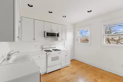 3 Clayton St #3, Watertown, MA 02472 - Photo 7