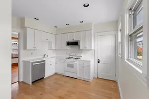 3 Clayton St, Watertown, MA 02472 - Photo 9