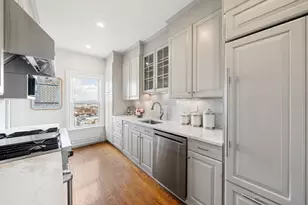 27 Monument Sq, Boston, MA 02129 - Photo 11