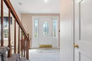 44 Wilshire Cir, Dracut, MA 01826 - Photo 11