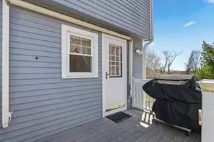 44 Wilshire Cir, Dracut, MA 01826 - Photo 29