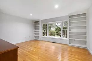 1 Sutton Pl, Weston, MA 02493 - Photo 11