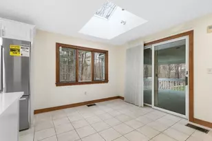 1 Sutton Pl, Weston, MA 02493 - Photo 7