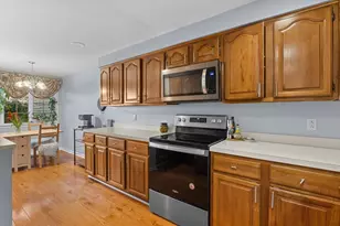 27 Lebeaux Dr, Shrewsbury, MA 01545 - Photo 9