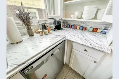 35 Essex St #1, Cambridge, MA 02139 - Photo 3