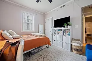 662 E 7th St, Boston, MA 02127 - Photo 5