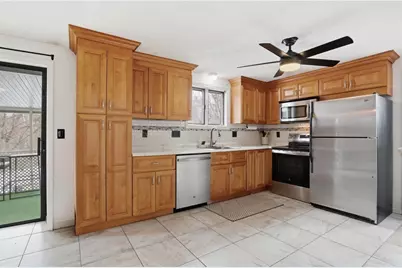 24 Clark St, Salem, MA 01970 - Photo 9