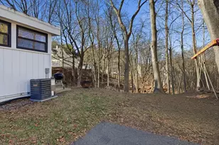 43 Sparhawk St, Amesbury, MA 01913 - Photo 17