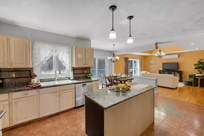 13 Stoneybrook Rd, Charlton, MA 01507 - Photo 5