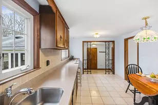 236 Village St, Medway, MA 02053 - Photo 15