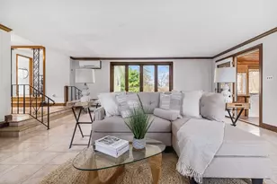 236 Village St, Medway, MA 02053 - Photo 3