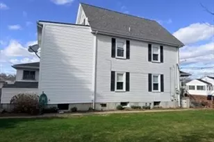 18 Driscoll St, Peabody, MA 01960 - Photo 5