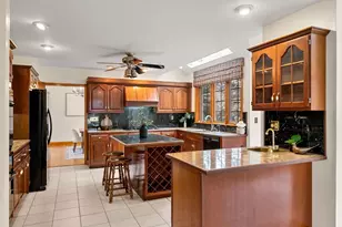 1 Briarwood Ln, Burlington, MA 01803 - Photo 15