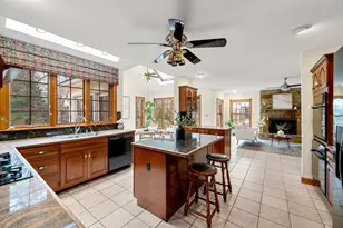 1 Briarwood Ln, Burlington, MA 01803 - Photo 11