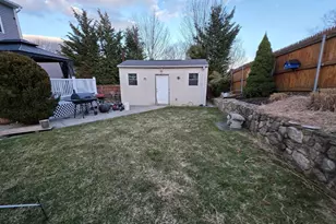 229 Concord St, Fall River, MA 02723 - Photo 31