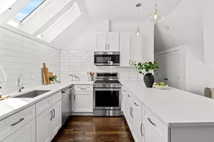 9 Upham Ave, Boston, MA 02125 - Photo 3