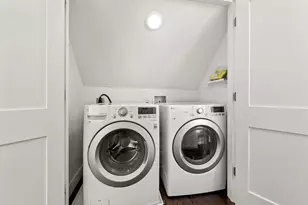 9 Upham Ave, Boston, MA 02125 - Photo 21