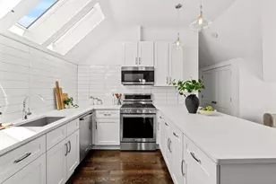 9 Upham Ave, Boston, MA 02125 - Photo 3