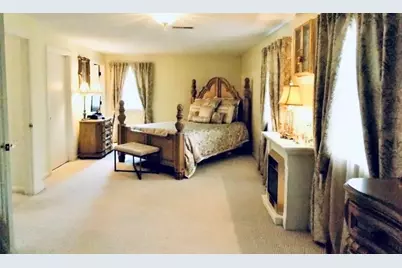 132 Ondrick Dr, Chicopee, MA 01020 - Photo 13