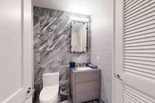 240 Devonshire St, Boston, MA 02110 - Photo 25