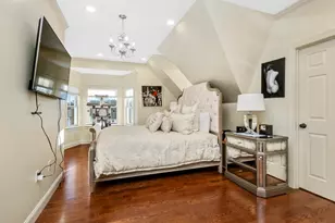 50 Rowe St, Newton, MA 02466 - Photo 17