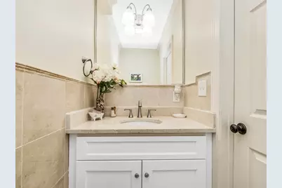 50 Rowe Street #1, Newton, MA 02466 - Photo 15