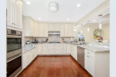 50 Rowe Street #1, Newton, MA 02466 - Photo 9