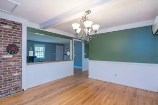 27 E Circle Dr, East Longmeadow, MA 01028 - Photo 11