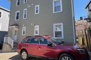 8 White Ave, Brookline, MA 02467 - Photo 3