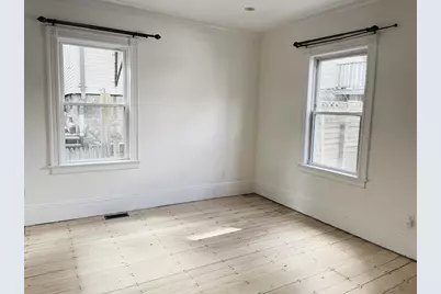 8 White Ave, Brookline, MA 02467 - Photo 11