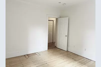 8 White Ave, Brookline, MA 02467 - Photo 9