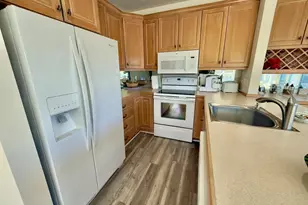 110 Westcliff Dr, Plymouth, MA 02360 - Photo 9