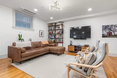 1762 Beacon St #1, Brookline, MA 02445 - Photo 5