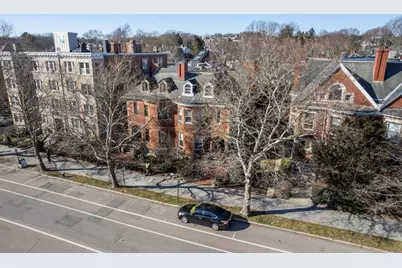 1762 Beacon St #1, Brookline, MA 02445 - Photo 17