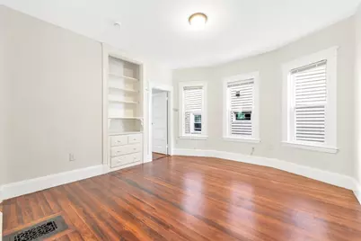 18 Peverell St, Boston, MA 02125 - Photo 7