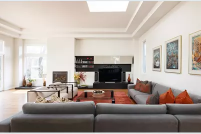 22 Burdean Rd, Newton, MA 02459 - Photo 11