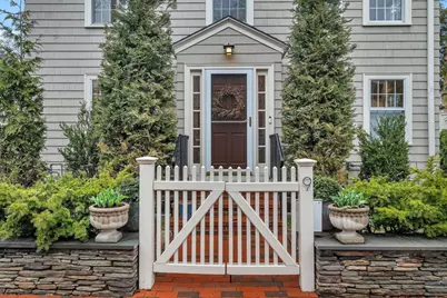9 Kenway St, Cambridge, MA 02138 - Photo 3
