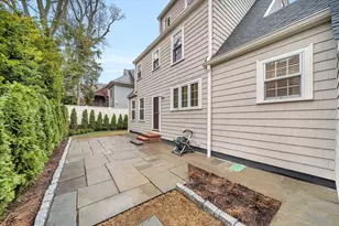 9 Kenway St, Cambridge, MA 02138 - Photo 37