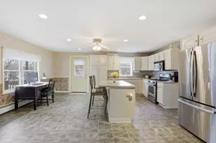 30 Dahlia, Littleton, MA 01460 - Photo 3