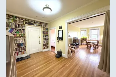 382 Riverway #8, Boston, MA 02115 - Photo 3