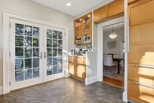 35 Frances St, Melrose, MA 02176 - Photo 15