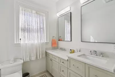 35 Frances St, Melrose, MA 02176 - Photo 17