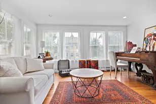 35 Frances St, Melrose, MA 02176 - Photo 3