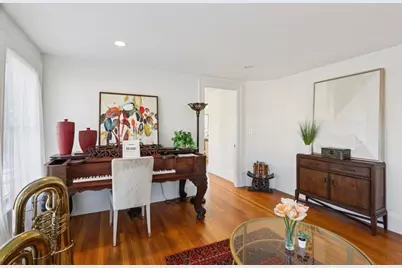 35 Frances St, Melrose, MA 02176 - Photo 7