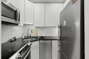 102 Charles St, Boston, MA 02114 - Photo 7