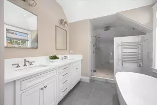 21 Middle St, Hingham, MA 02043 - Photo 19