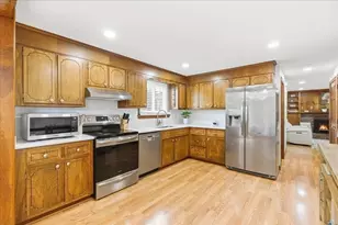 1348 Pleasant St, Bridgewater, MA 02324 - Photo 9