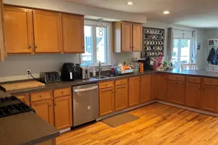 124 Pond St, Weymouth, MA 02190 - Photo 5